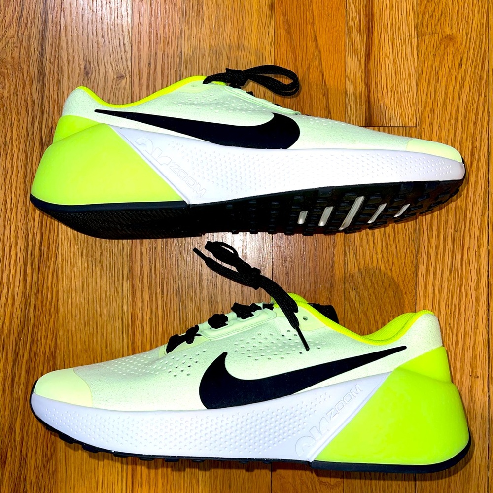 NIKE AIR ZOOM TRAINER 1 MENS SIZE 10
